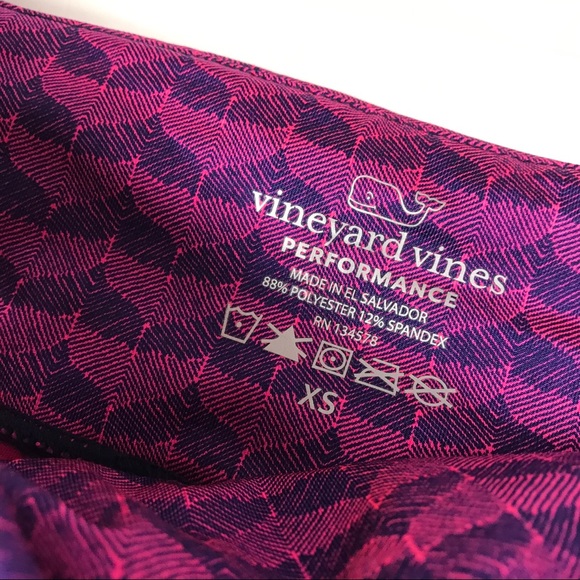 Etched‎ Whale Tail Performance Printed Leggings 58 - Picture 2 of 4